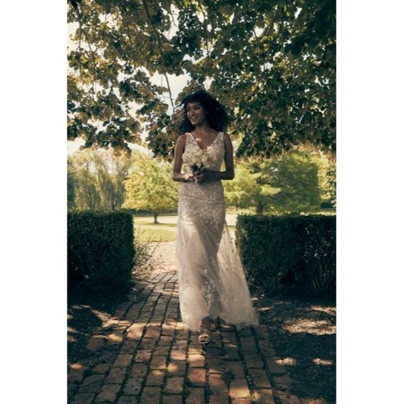 BHLDN Willowby Nikola Aliyah Wedding Gown Size 2 and 8 NEW - Picture 9 of 11